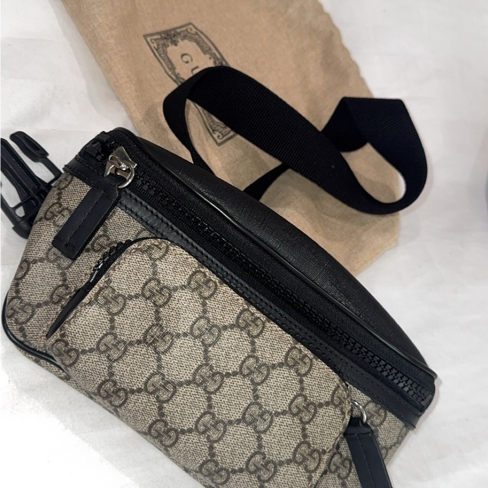 Gucci Beige and Black Men's Bag